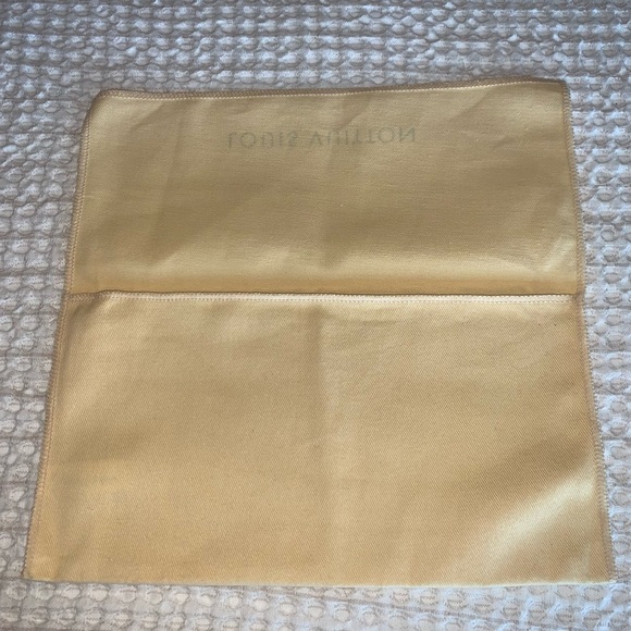 Empty Louis Vuitton Box and Dust Cover - Picture 7 of 10